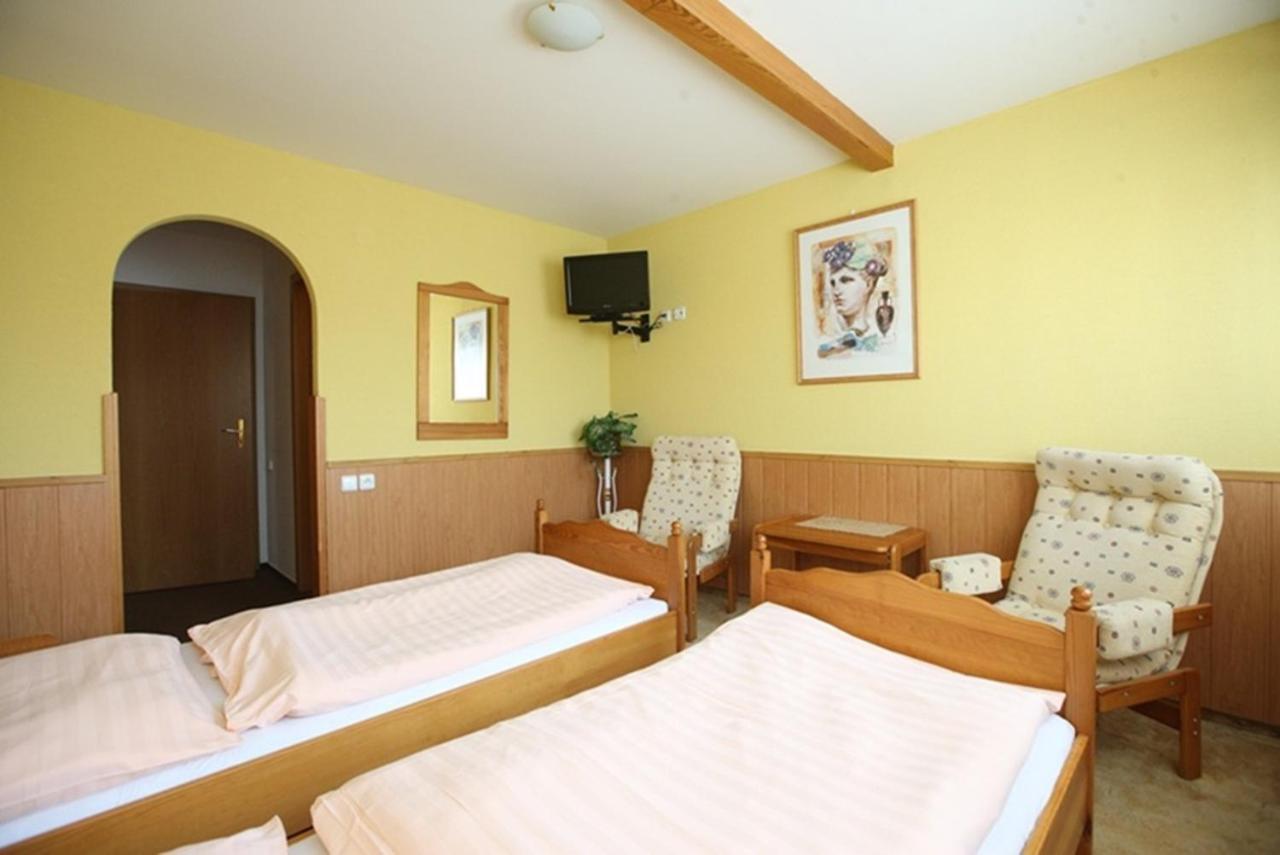 Hotel Solaster Třebíč Buitenkant foto
